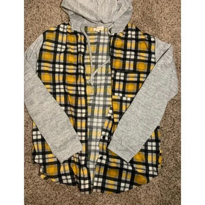 Flannel-look small button-up with hood